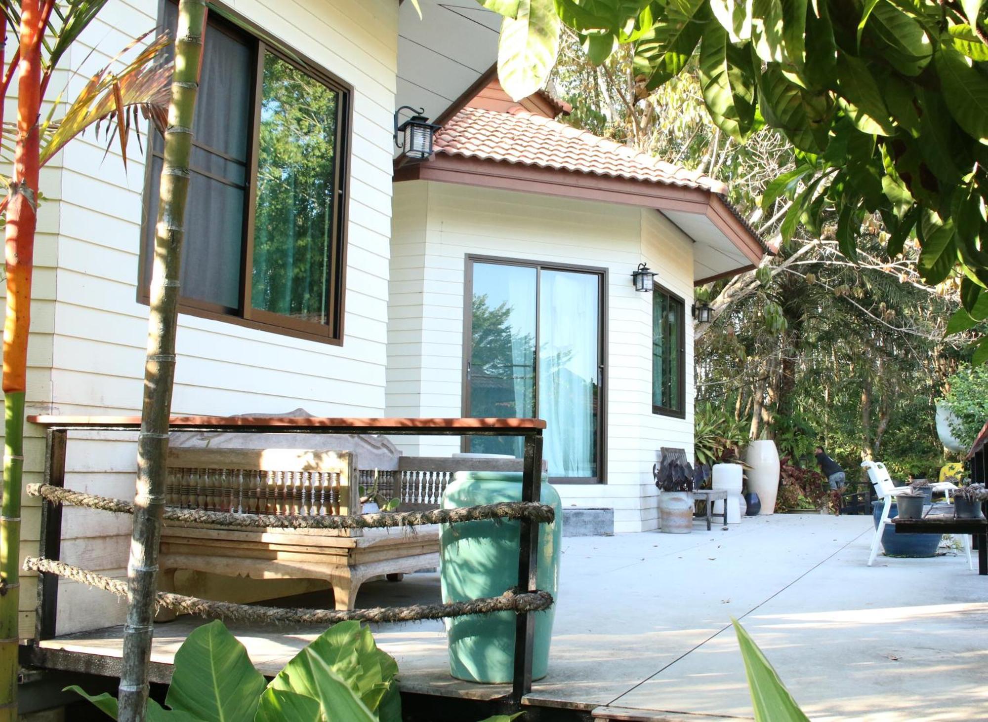 Navari Homestay Rayong Exterior foto